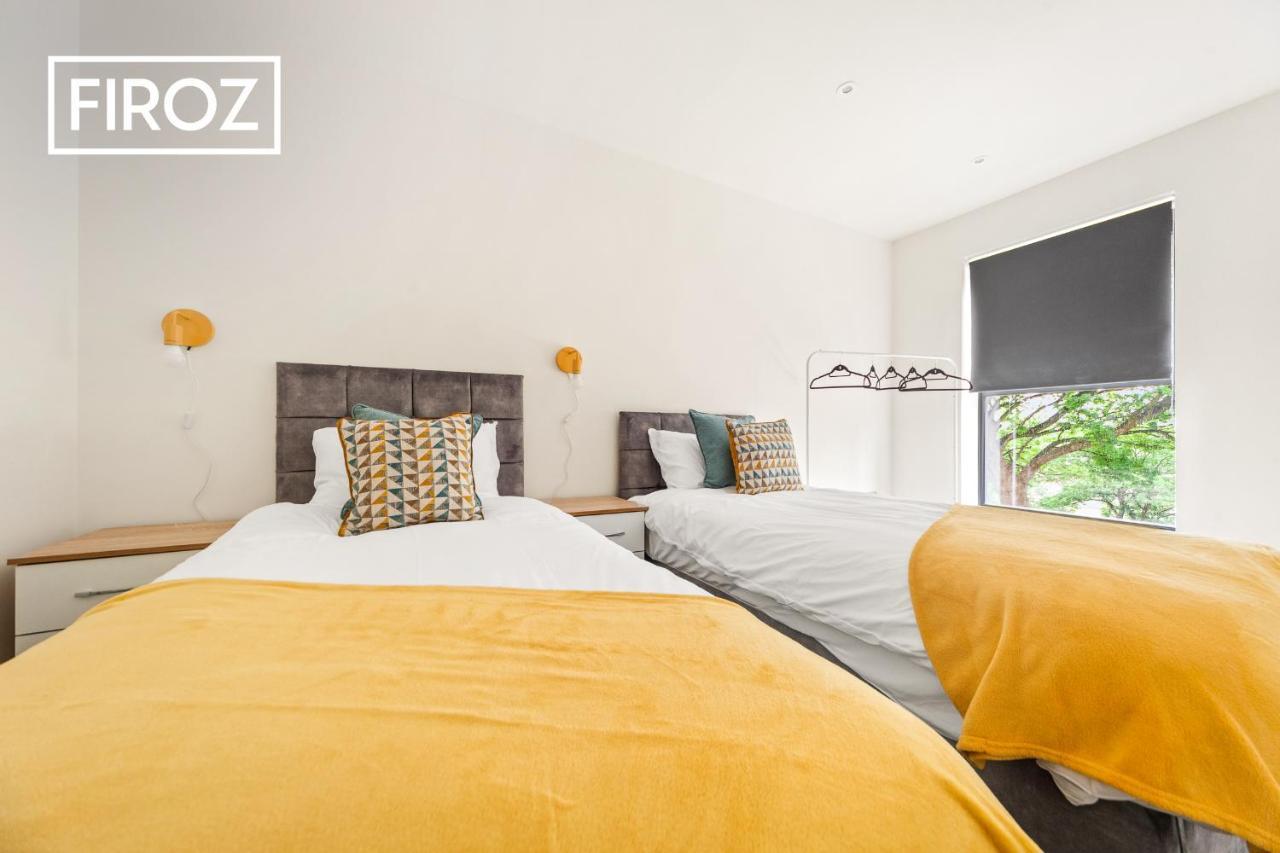 Spacious 4 Bedroom 3 Bath House For Families & Contractors With Free Parking, Fast Wi-Fi & Netflix By Firoz Property Management Leeds  Exterior photo